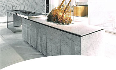 Zunino Marmi - Marble lightened furnishing kitchens