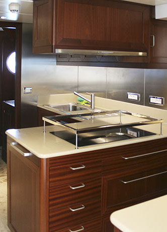 Zunino Marmi - Yachting - Eleanor Allen