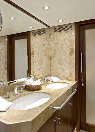 Zunino Marmi - Yachting - Eleanor Allen