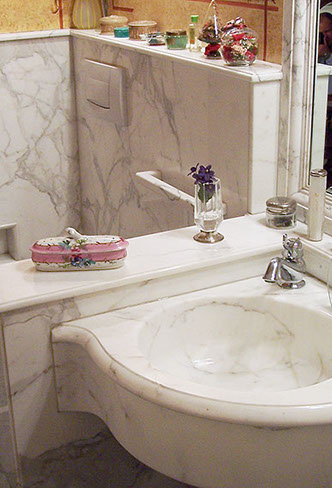 Zunino Marmi - Italy - Houses - Washbasin