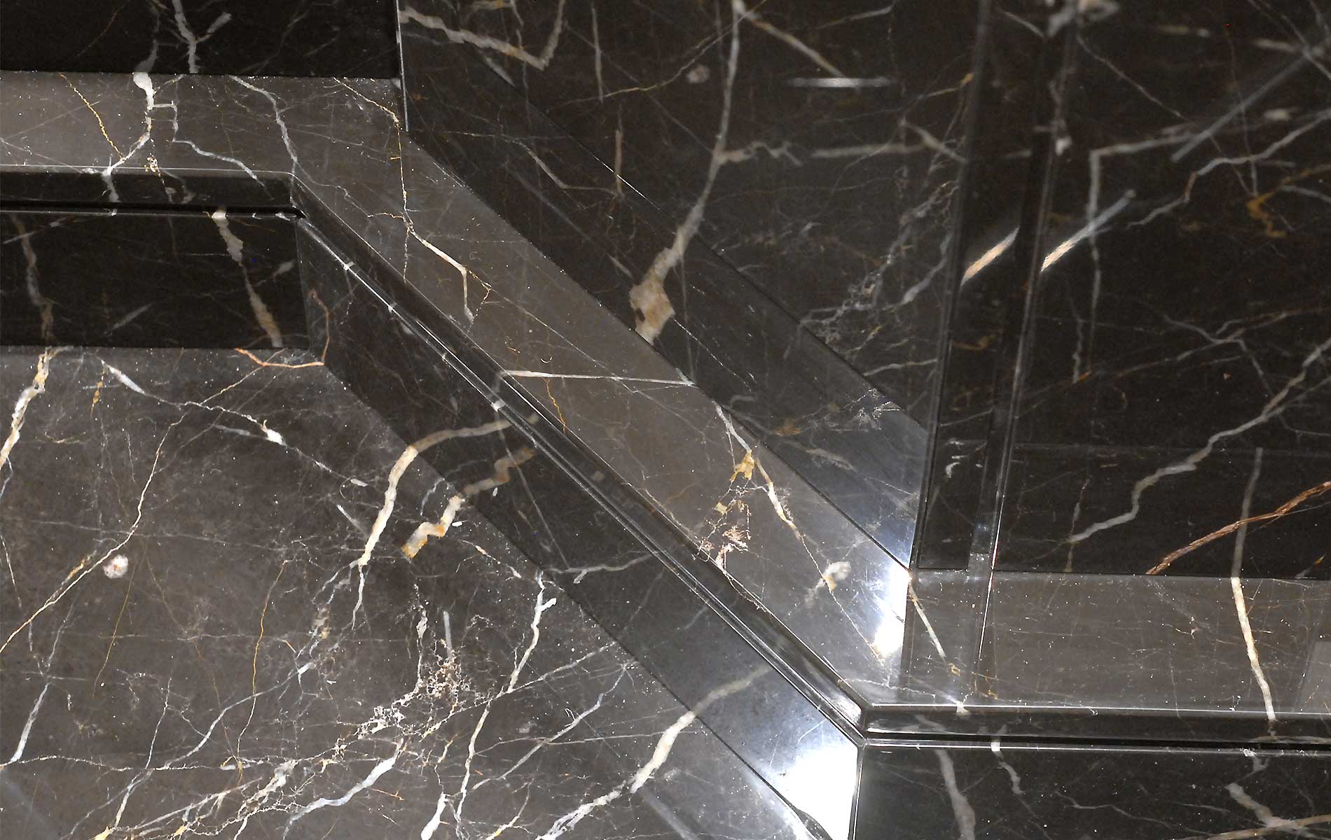 zunino-marmi-Marmo-Portora