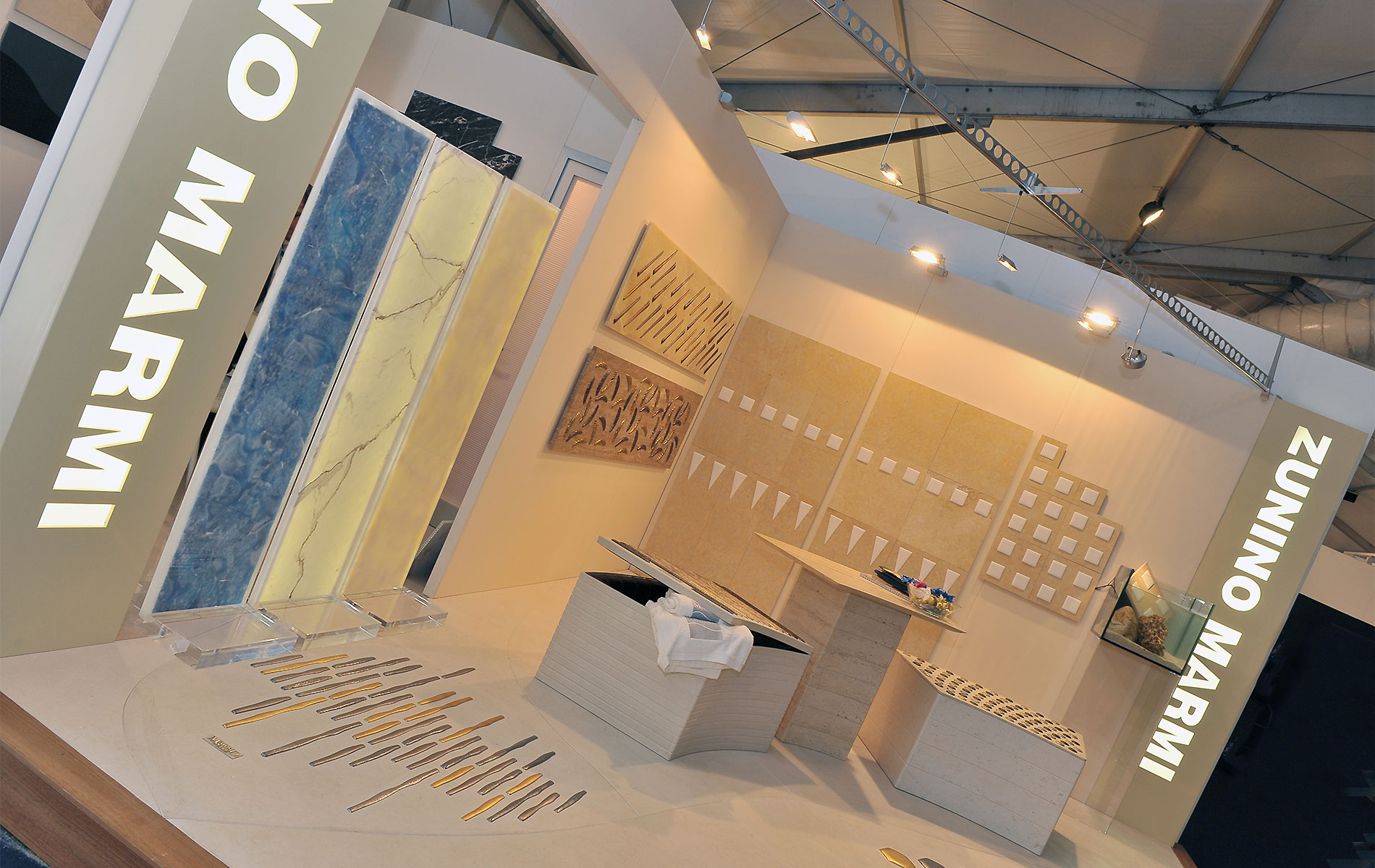 Zunino Marmi - Monaco Yacht Show 2009