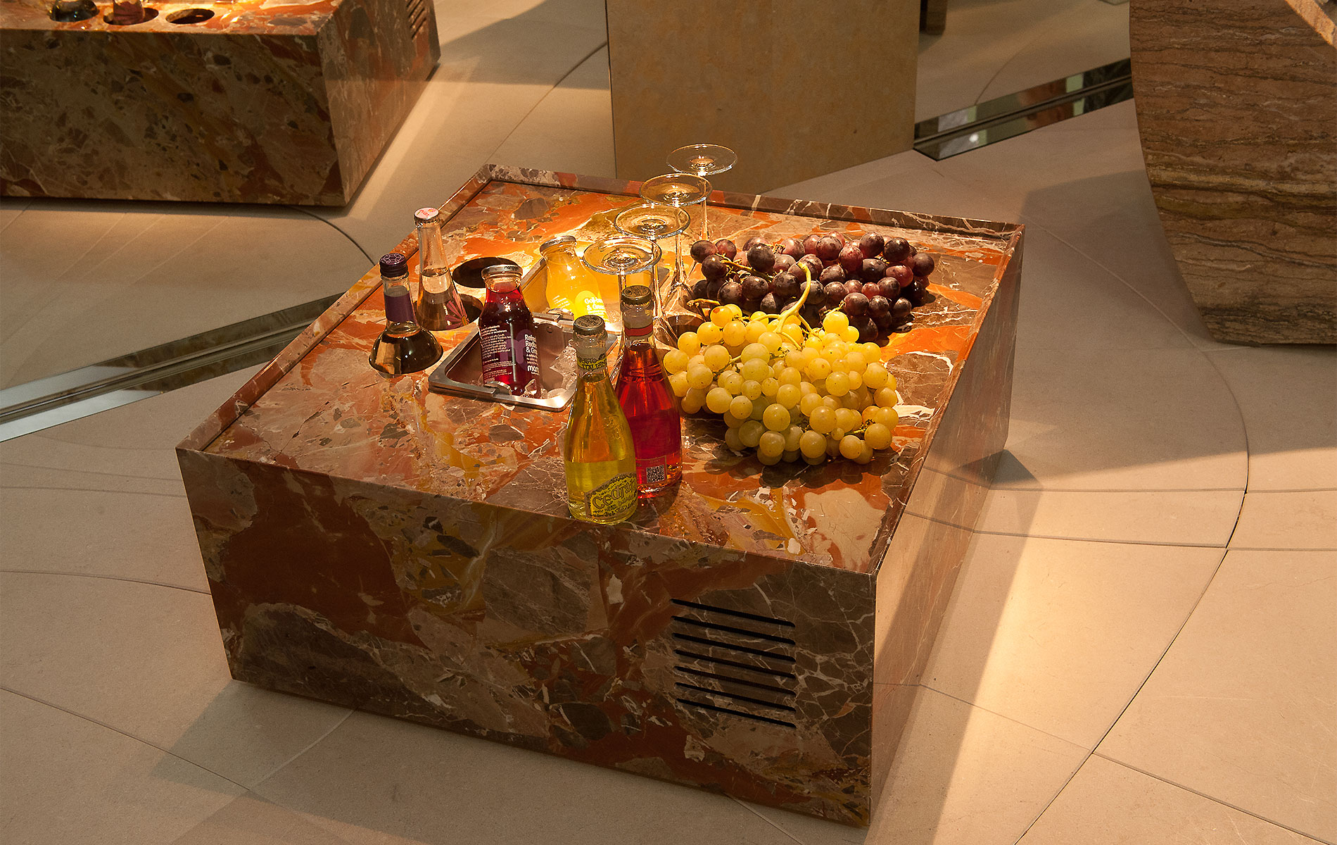 Zunino Marmi - Monaco Yacht Show 2011