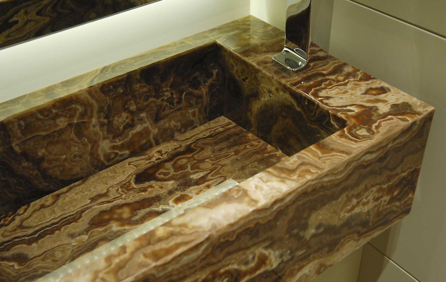 zunino-marmi-Onice-Bruno