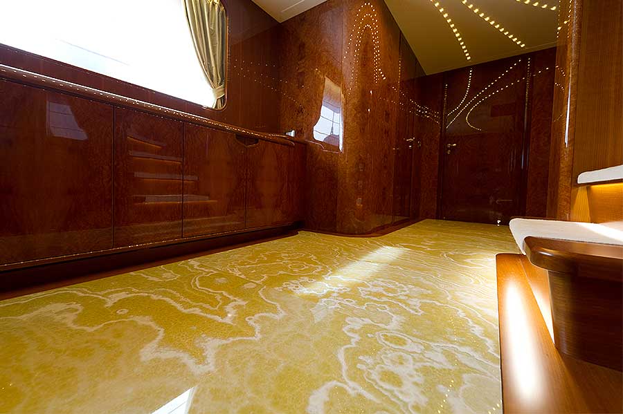 Zunino Marmi - Yachting - Baron Trenk