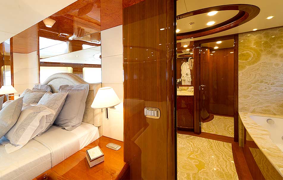 Zunino Marmi - Yachting - Baron Trenk