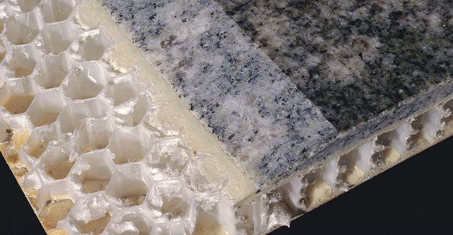 Zunino Marmi - Genova - Granito Verde Marina su honeycomb di materiale sintetico