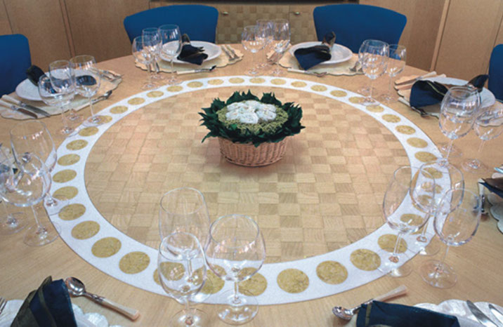 Zunino Marmi - Genova - Tavolo rotondo in marmo intarsiato